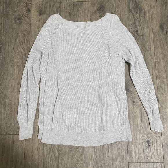 AEO Gray Sweater - Picture 4 of 4